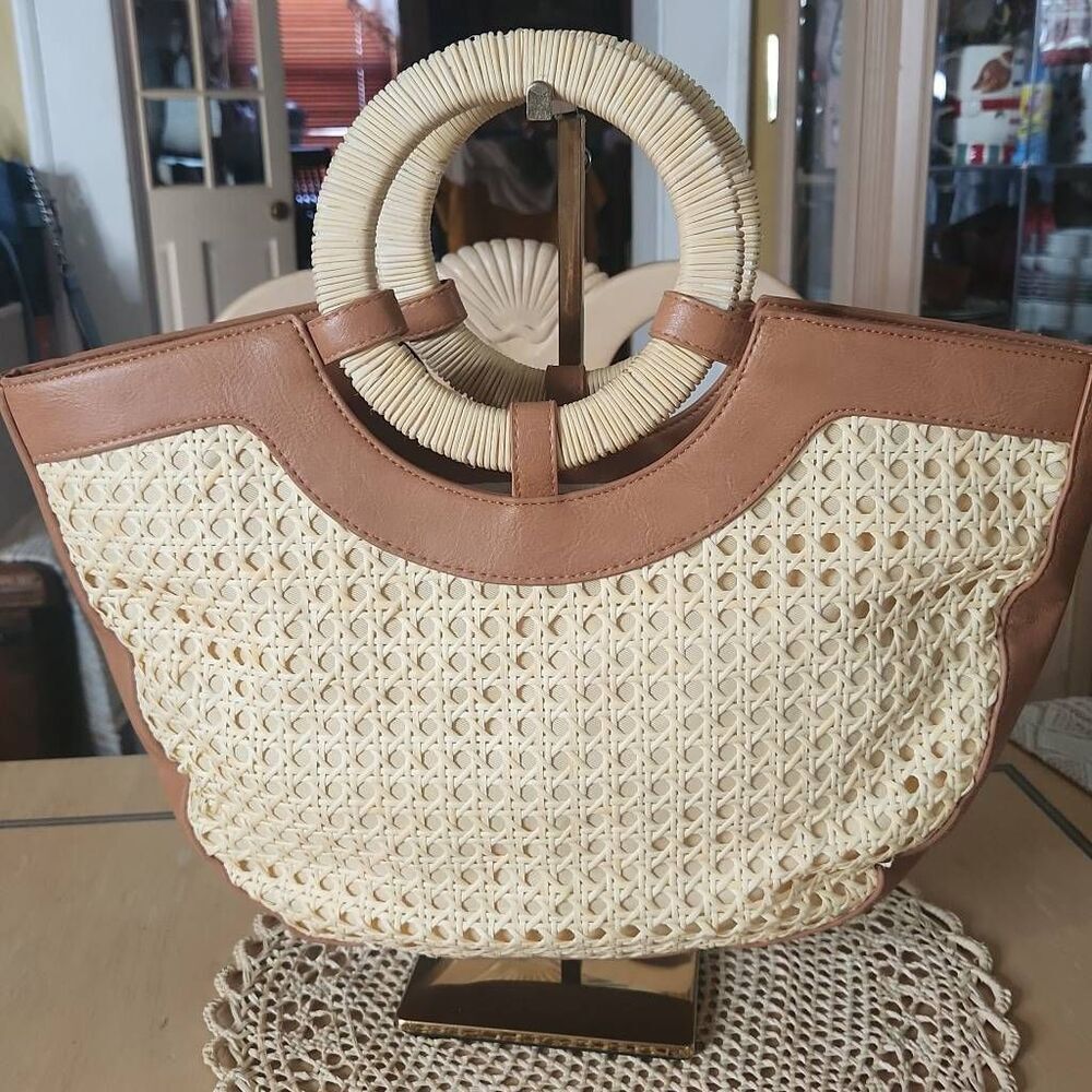 Universal Thread Straw Bag With Drawstring - image 2